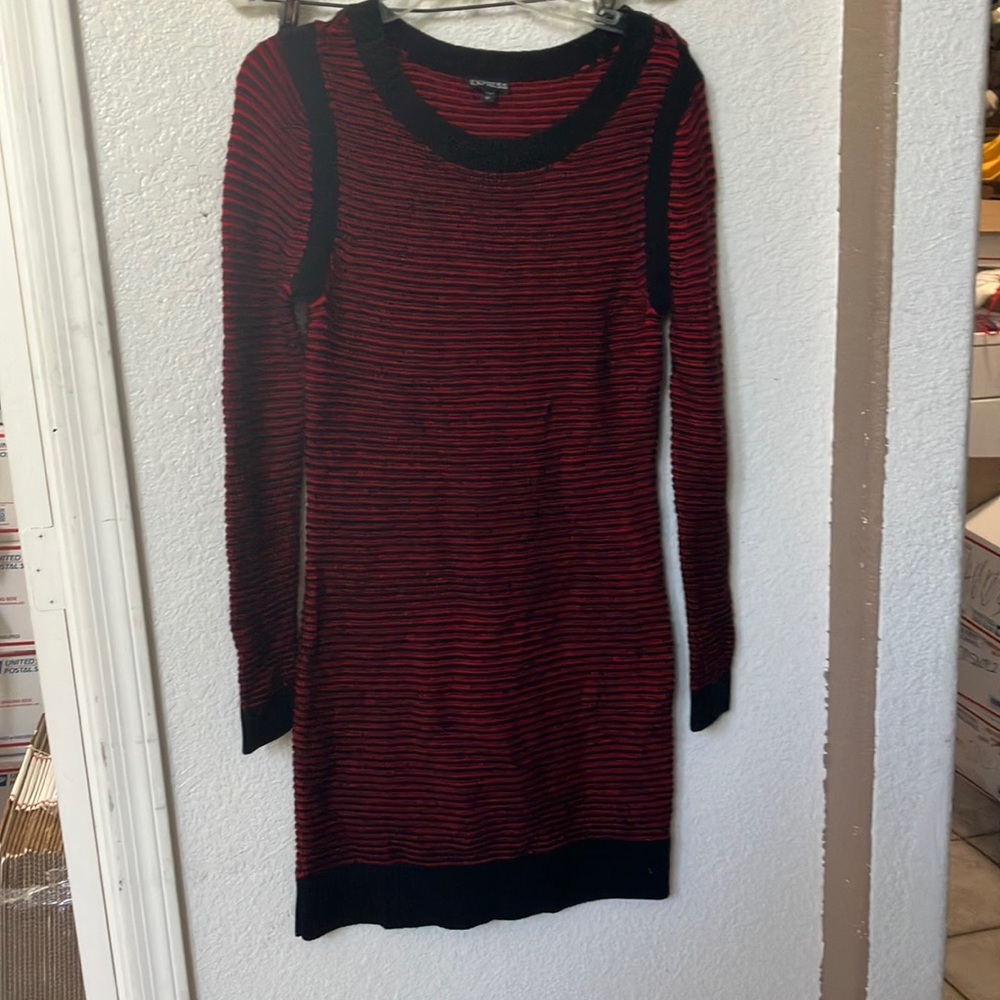 FINAL MARKDOWN Express knit dress small